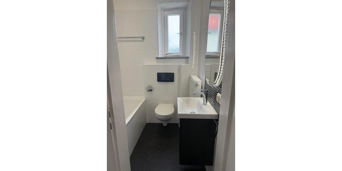 Etagenwohnung Augsburg Pfersee - 3.5 Zimmer, 63 m&sup2;, 315.000&euro; | Angebot:26823796