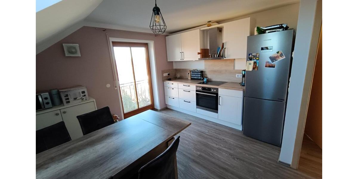 Dachgeschoßwohnung Geltendorf - 3 Zimmer, 83 m&sup2;, 1.120&euro; | Angebot:25162744