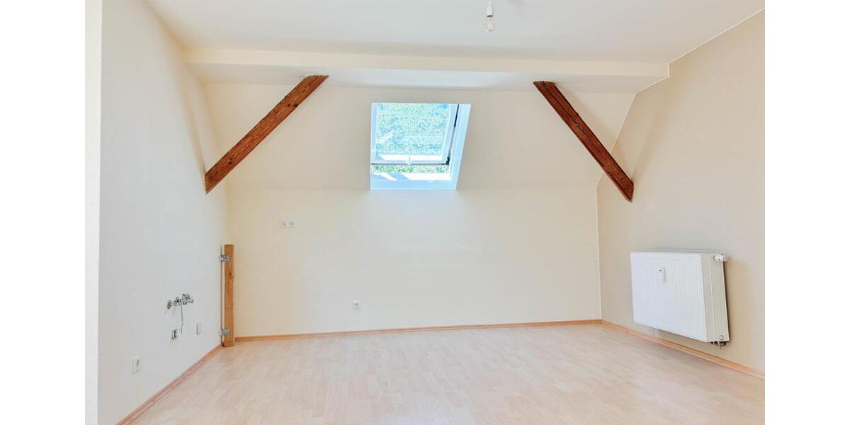 Freundliche Wohnung mit einem Schlafzimmer, sowie Büro 3 zimmer