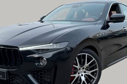 Maserati Levante 29.000 km 64.500 &euro; Königsbrunn 86343