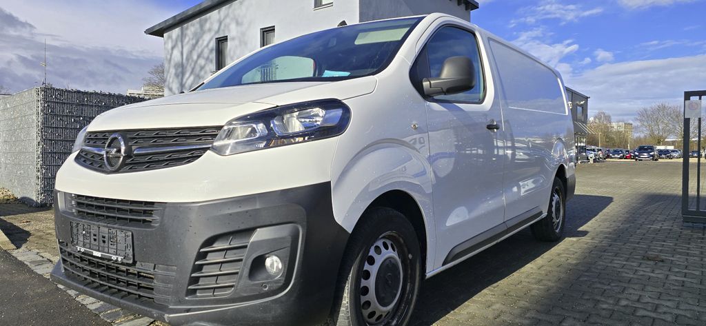 Opel Vivaro 171.000 km 7.990 &euro; Augsburg 86167