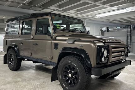 Land Rover Defender 80.000 km 52.300 &euro; Augsburg 86150