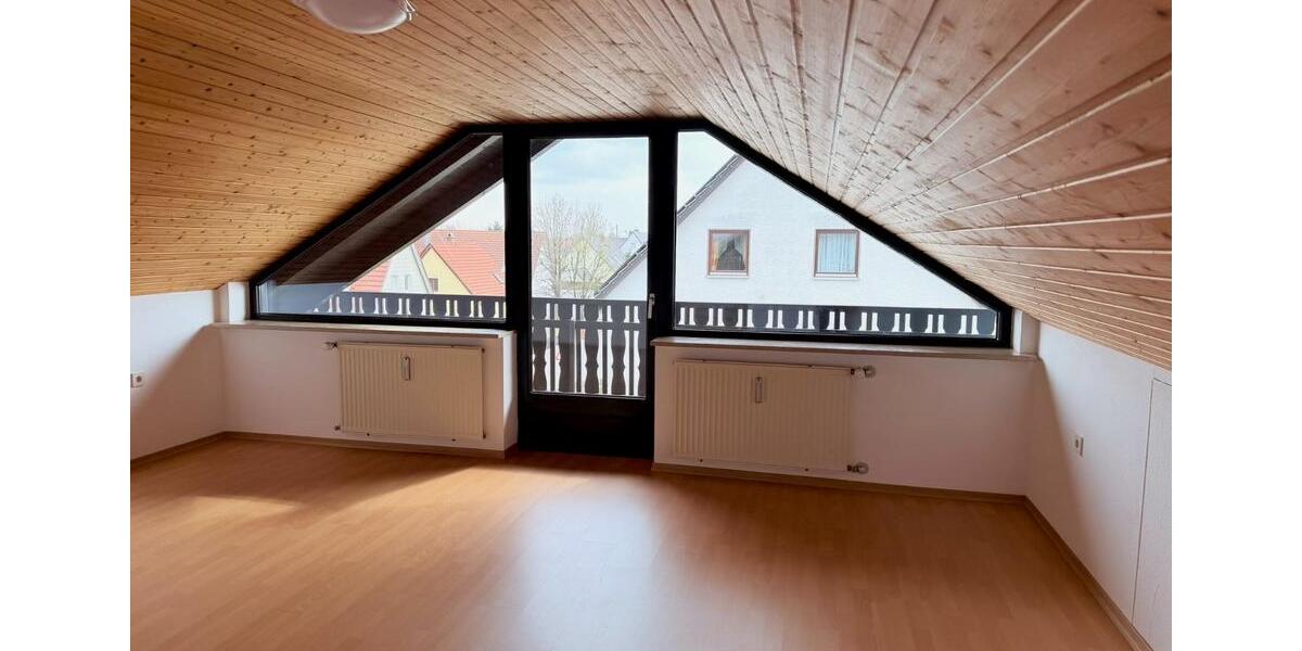 Dachgeschoßwohnung Königsbrunn - 2.5 Zimmer, 55 m&sup2;, 500&euro; | Angebot:25853966