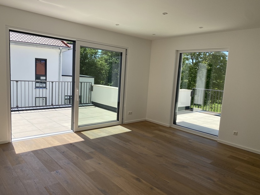 Moderne 3-Zimmerwohnung mit sonniger Terrasse und viel Tageslicht zimmer