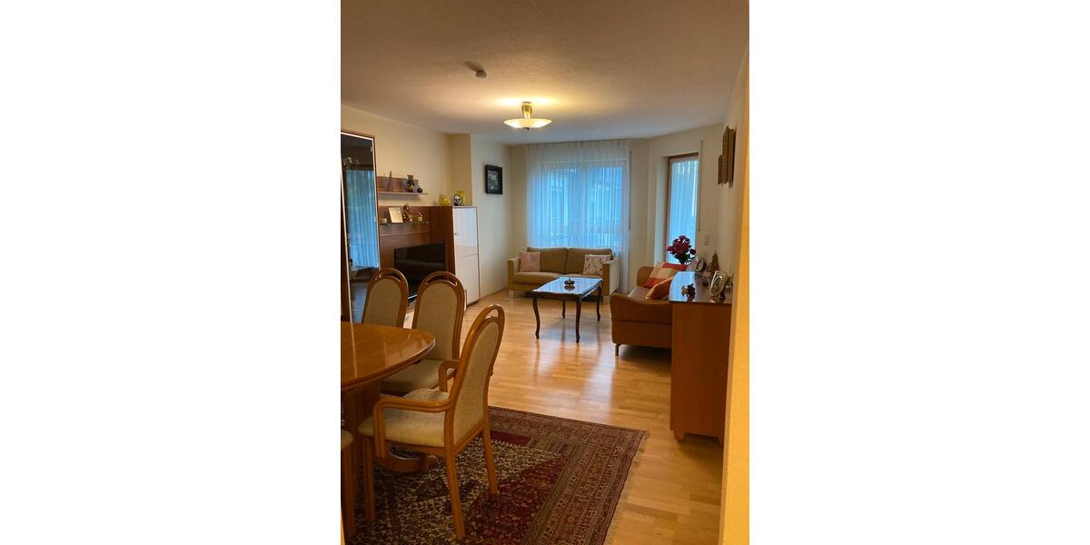 Etagenwohnung Augsburg Firnhaberau - 3 Zimmer, 77 m&sup2;, 1.150&euro; | Angebot:26425748