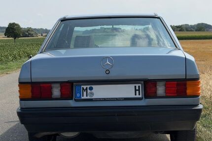 Mercedes-Benz 190 206.000 km 4.250 &euro; Adelshofen 82276