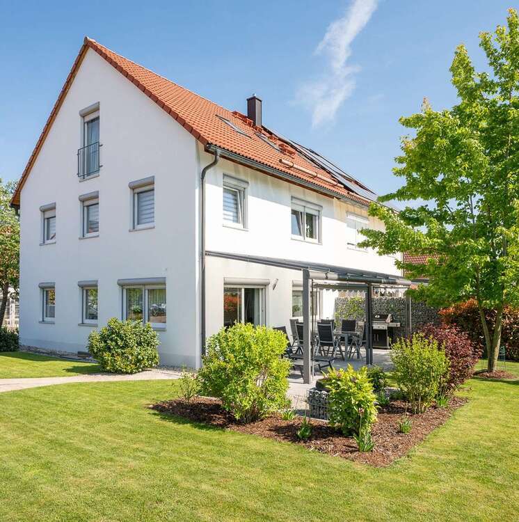 Haus zum Kaufen in Pfaffenhofen 849.000 € 154.66 m²