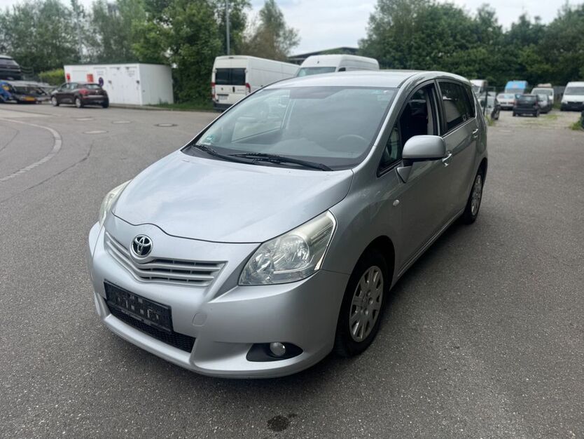 Toyota Verso 220.000 km 2.500 € Augsburg 86167