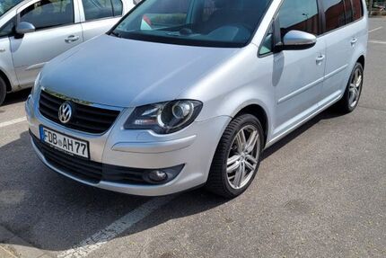 VW Touran 198.000 km 2.400 &euro; Steindorf 82297