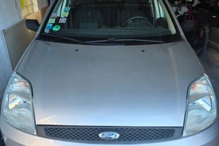 Ford Fiesta 300.000 km 950 &euro; Königsbrunn 86343