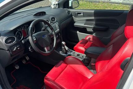 Ford Focus 190.000 km 5.200 &euro; Graben 86836