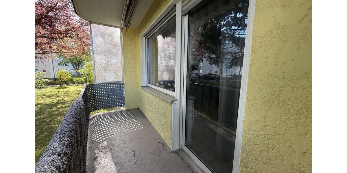 Etagenwohnung Gersthofen - 2 Zimmer, 65 m&sup2;, 1.000&euro; | Angebot:26676168