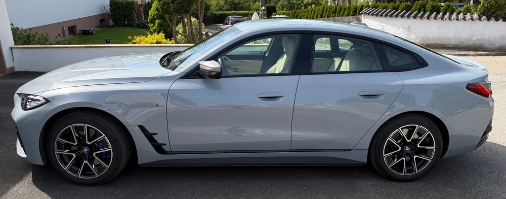 BMW i4 14.900 km 44.390 &euro; Obergriesbach 86573