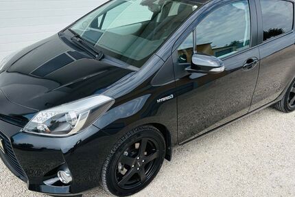 Toyota Yaris 32.288 km 11.490 &euro; Kühbach 86556