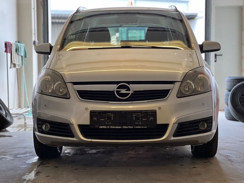 Opel Zafira 199.600 km 2.150 € Augsburg 86154