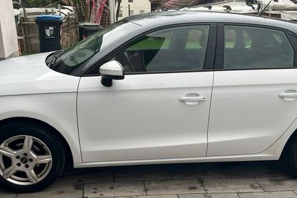 Audi A1 170.000 km 9.450 &euro; Allmannshofen 86695