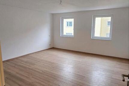 Eigentumswohnung, hell, zentral, 2 Zi Whg saniert, zimmer