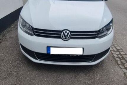 VW Touran 164.000 km 10.500 &euro; Augsburg 86169