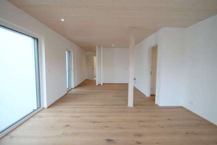 Wohnung Stadtbergen - 4 Zimmer, 92 m&sup2;, 1.750&euro; | Angebot:25154937
