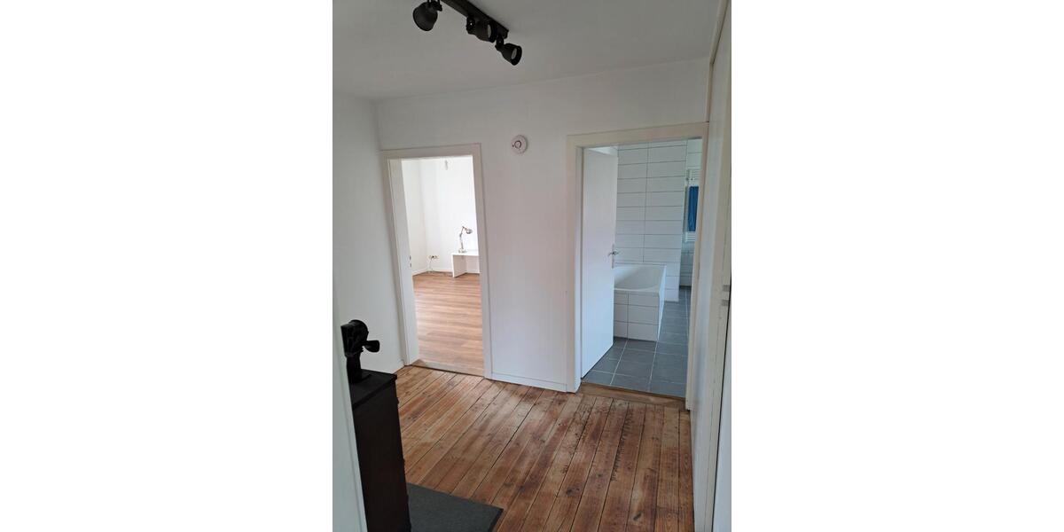 Etagenwohnung Welden - 2 Zimmer, 83 m&sup2;, 900&euro; | Angebot:26610669