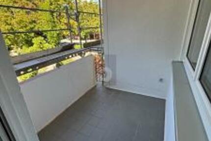 FRISCH RENOVIERT UND GROßZÜGIG 4 zimmer