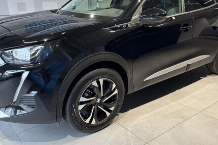 Peugeot 2008 23.923 km 17.075 € Augsburg 86179