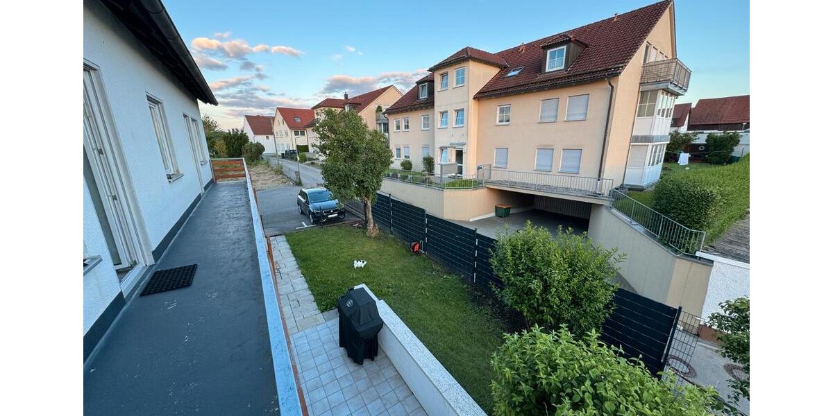 Etagenwohnung Neusäß - 3 Zimmer, 98 m&sup2;, 1.350&euro; | Angebot:25307787