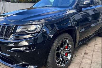 Jeep Grand Cherokee 166.000 km 27.900 € Königsbrunn 86343