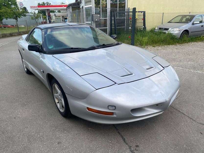 Pontiac Firebird 153.000 km 1.990 € Augsburg 86167