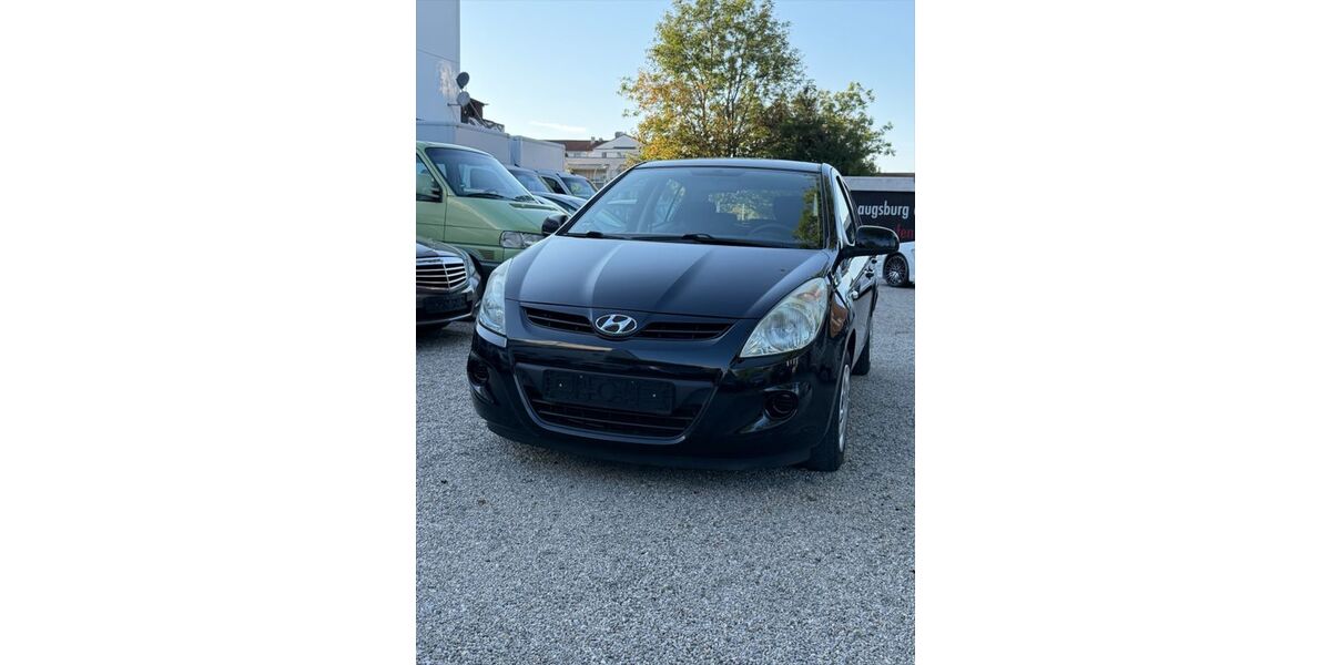 Hyundai i20 101.500 km 3.850 &euro; Augsburg 86169