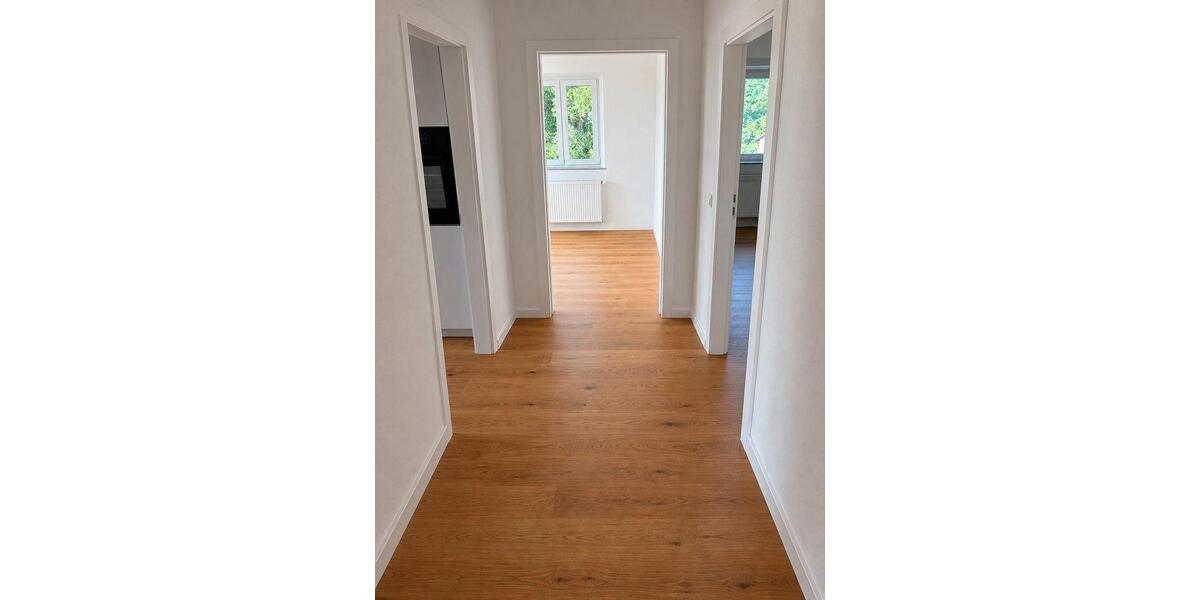 Dachgeschoßwohnung Augsburg Firnhaberau - 3 Zimmer, 50 m&sup2;, 959&euro; | Angebot:27631081
