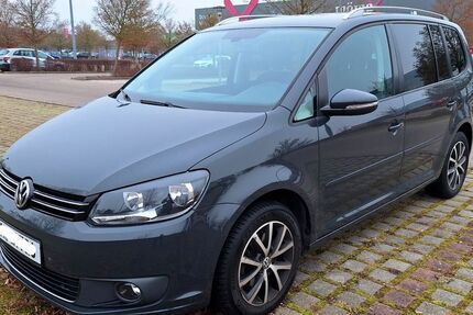 VW Touran 326.500 km 4.900 &euro; Augsburg 86159