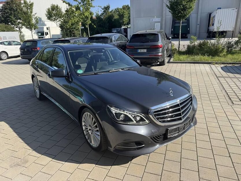 Mercedes-Benz E 300 270.000 km 10.950 € Egenhofen OT Unterschweinbach 82281