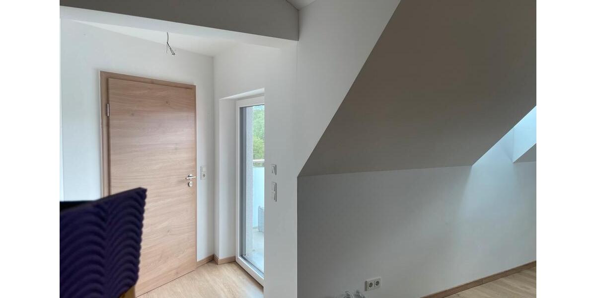 Dachgeschoßwohnung Altenmünster - 4 Zimmer, 95 m&sup2;, 1.150&euro; | Angebot:26473023