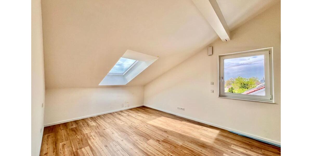 Dachgeschoßwohnung Augsburg Bergheim - 2.5 Zimmer, 87 m&sup2;, 1.450&euro; | Angebot:26578893