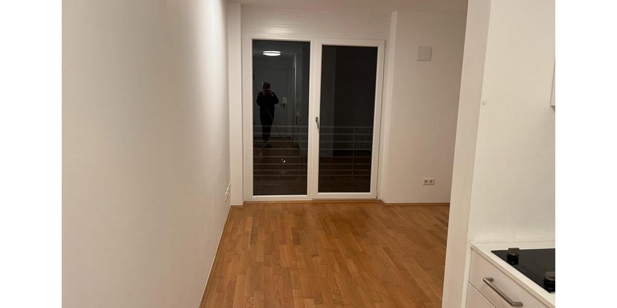 Etagenwohnung Augsburg Innenstadt - 1 Zimmer, 21 m&sup2;, 430&euro; | Angebot:25881520