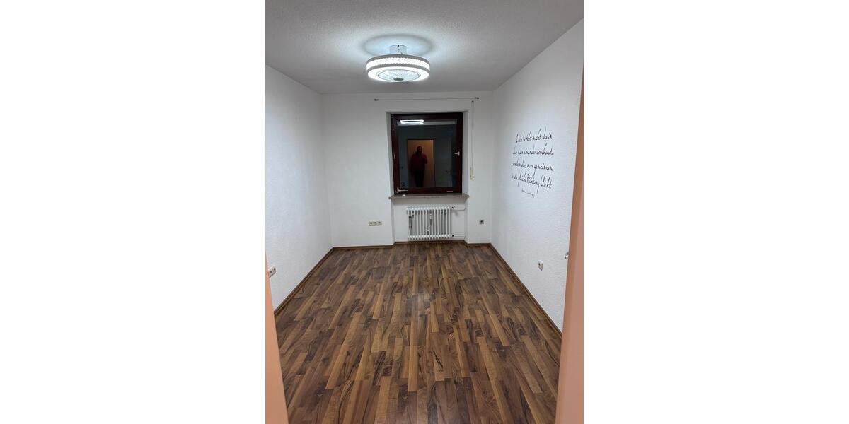 Hochparterre Augsburg Haunstetten-Siebenbrunn - 4 Zimmer, 113 m&sup2;, 395.000&euro; | Angebot:24766327