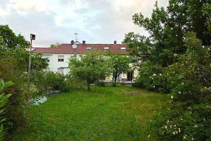 Haus zum Kaufen in Augsburg 682.450 € 152 m² 7 zimmer