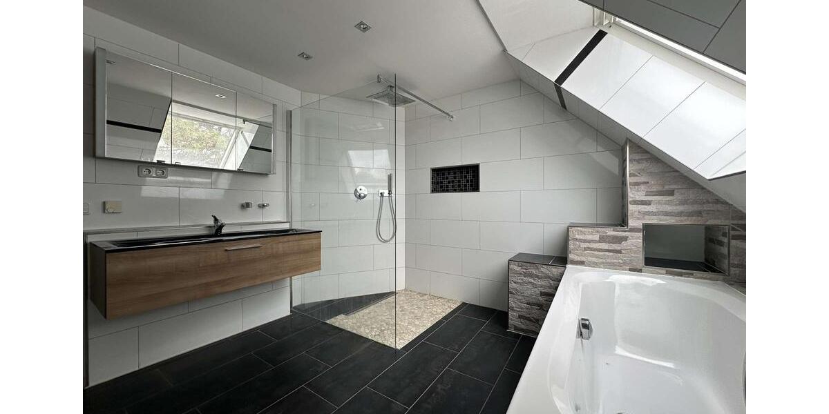 Maisonettenwohnung Friedberg - 4 Zimmer, 115 m&sup2;, 1.550&euro; | Angebot:26634327