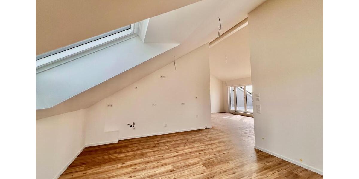 Dachgeschoßwohnung Augsburg Bergheim - 2.5 Zimmer, 87 m&sup2;, 1.450&euro; | Angebot:26578893