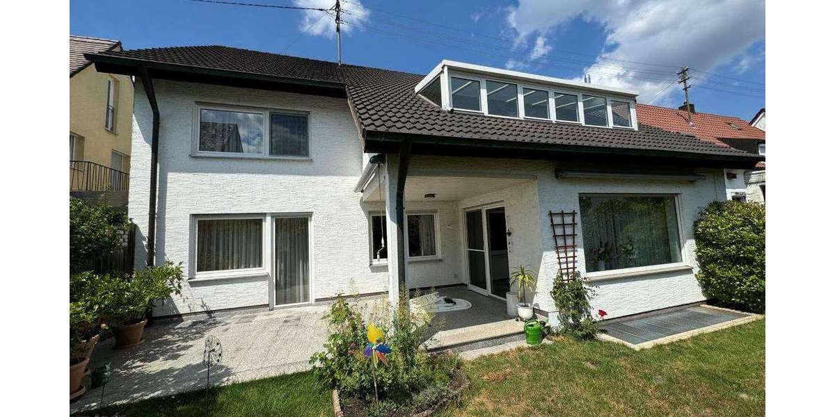 Einfamilienhaus Friedberg - 7 Zimmer, 221 m&sup2;, 775.000&euro; | Angebot:27154312