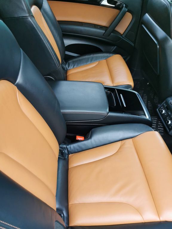 Q7