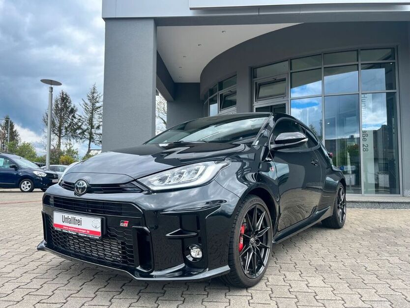 Yaris
