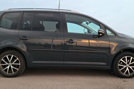VW Touran 339.000 km 6.500 &euro; Augsburg 86159
