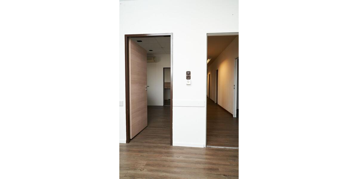 Gewerbeobjekt Augsburg Haunstetten-Siebenbrunn - 1.100&euro; | Angebot:25810901