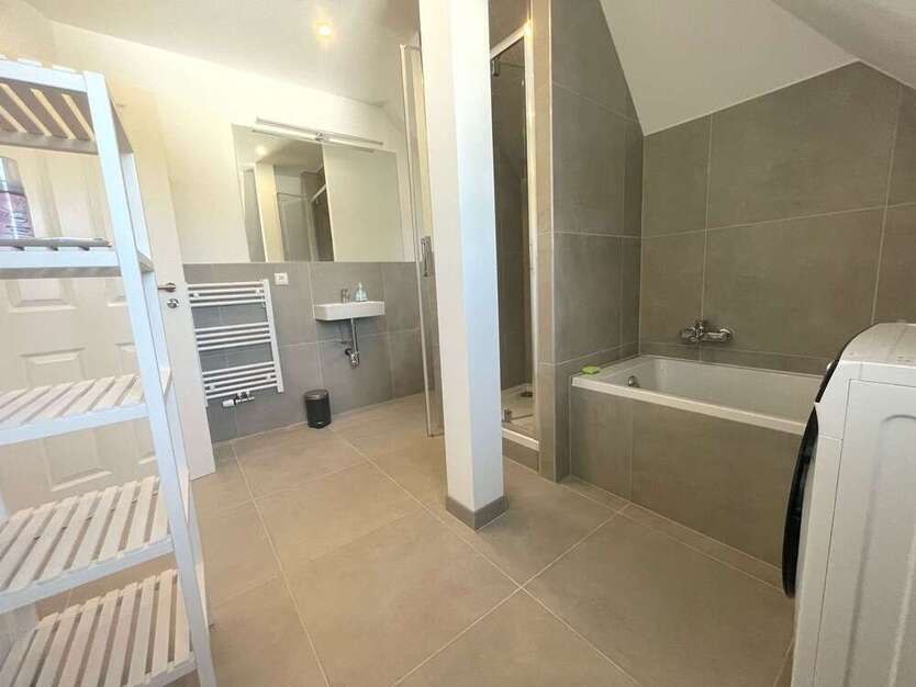 Wohnung zum Mieten in Augsburg 450 € 9 m²