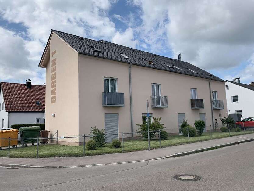 Wohnung zum Mieten in Augsburg 440 € 18.16 m²