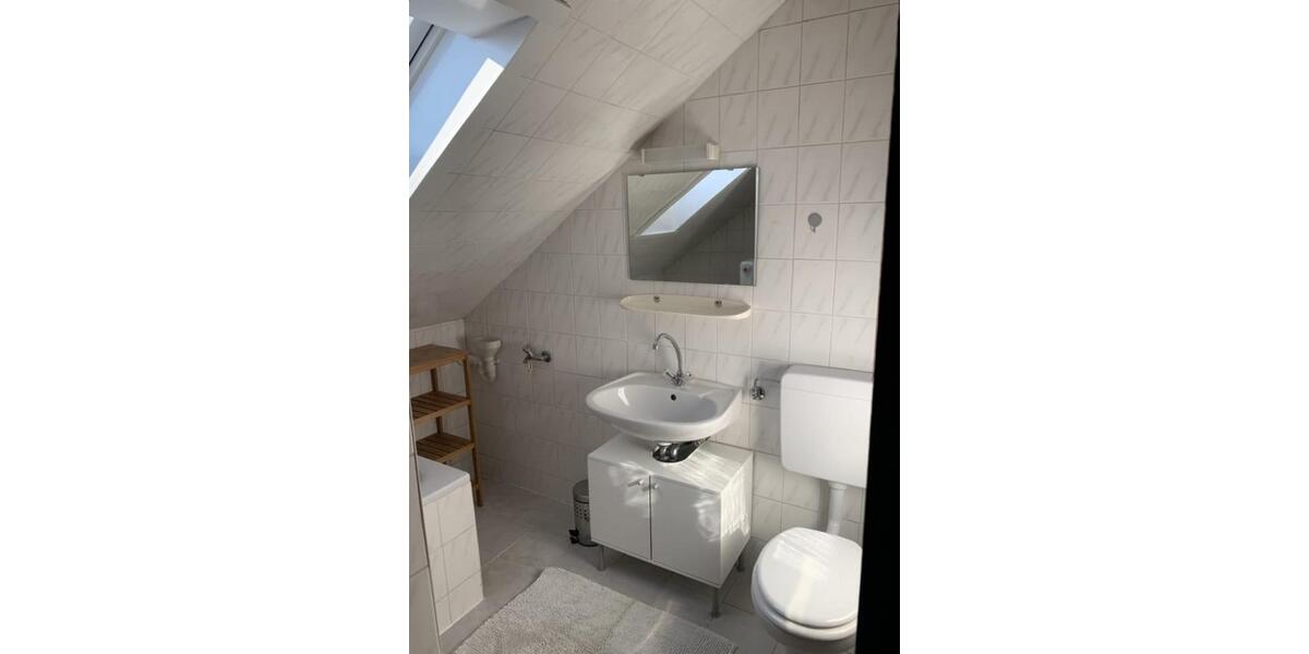 Dachgeschoßwohnung Augsburg Bärenkeller - 2 Zimmer, 37 m&sup2;, 560&euro; | Angebot:25284823