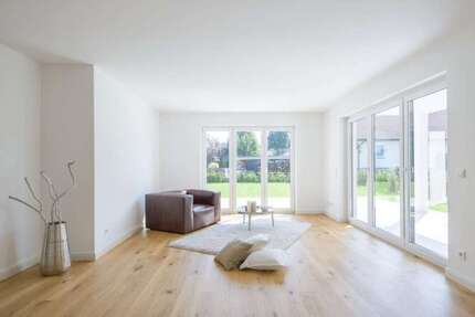 Wohnung Augsburg Haunstetten-Siebenbrunn - 2 Zimmer, 67 m&sup2;, 1.213&euro; | Angebot:26928889
