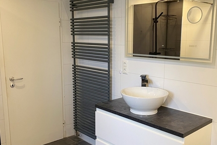 Großes 2-FH in A-Bärenkeller mit großzügigem Grundstück u. 3 Garagen zur Vermietung oder Selbstbezug - Haus Augsburg / Bärenkeller Bärenkeller | Angebot:25867981